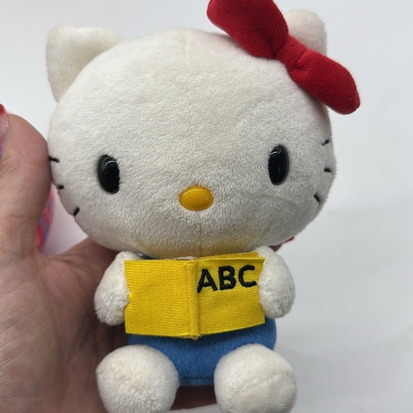 Hello Kitty Squish Mallow and Small cat reading book = Lot of 2 - Picture 8 of 11